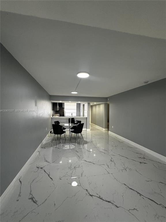 Foto del edificio - 1719 Whitehall Dr