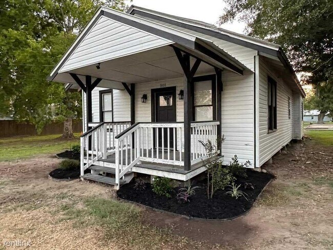 Building Photo - 3 br, 1 bath House - 1803 North Cutting Av...