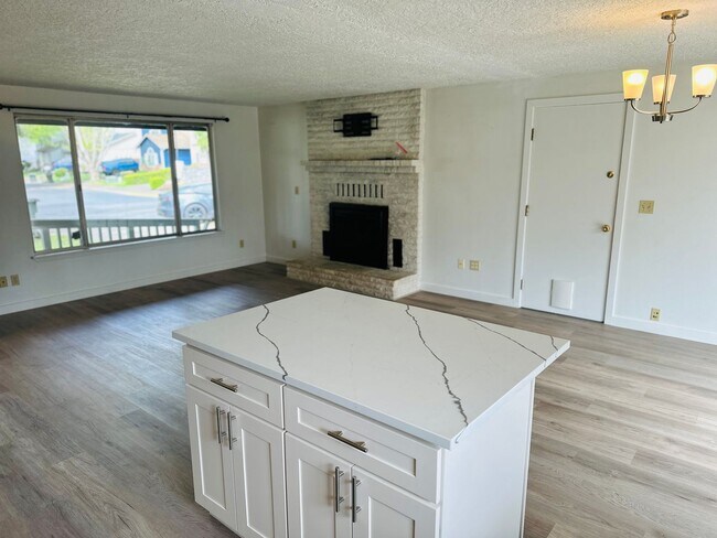 Building Photo - Charming Beautifully Updated Home w/ RV Pa...