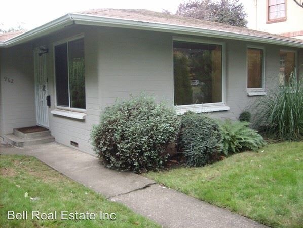 Primary Photo - 960 W 11th Ave