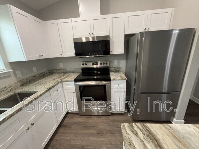 Foto del edificio - 4010 Roxies Ln