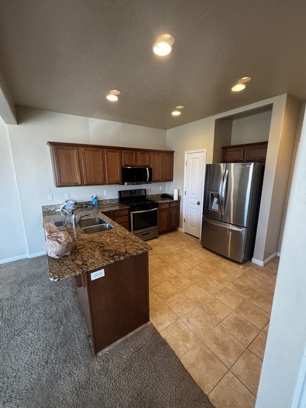 Building Photo - 1296 S Mountain Crst Dr