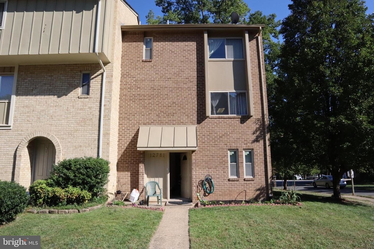 Building Photo - 12781 Gazebo Ct