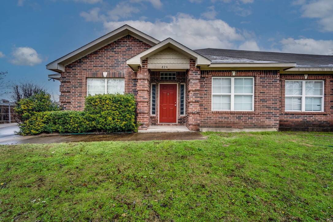 Photo - 824 Terrace Dr (DeSoto, TX)