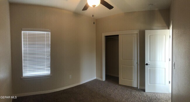 Foto del edificio - 3641 Grand Cayman Ln