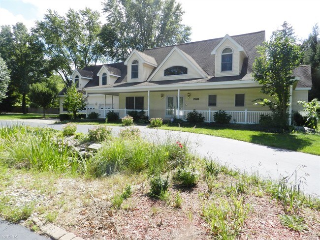 Building Photo - 3 br, 3.5 bath House - 14711 Haggerty Rd
