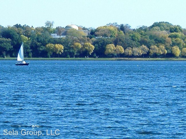 Foto del edificio - 4008 W 31st St