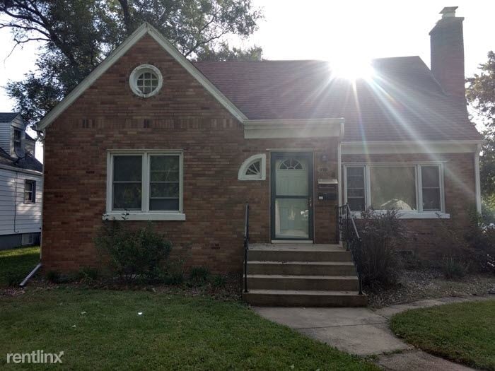 Primary Photo - 3 br, 1.5 bath House - 396 S Cleveland Ave