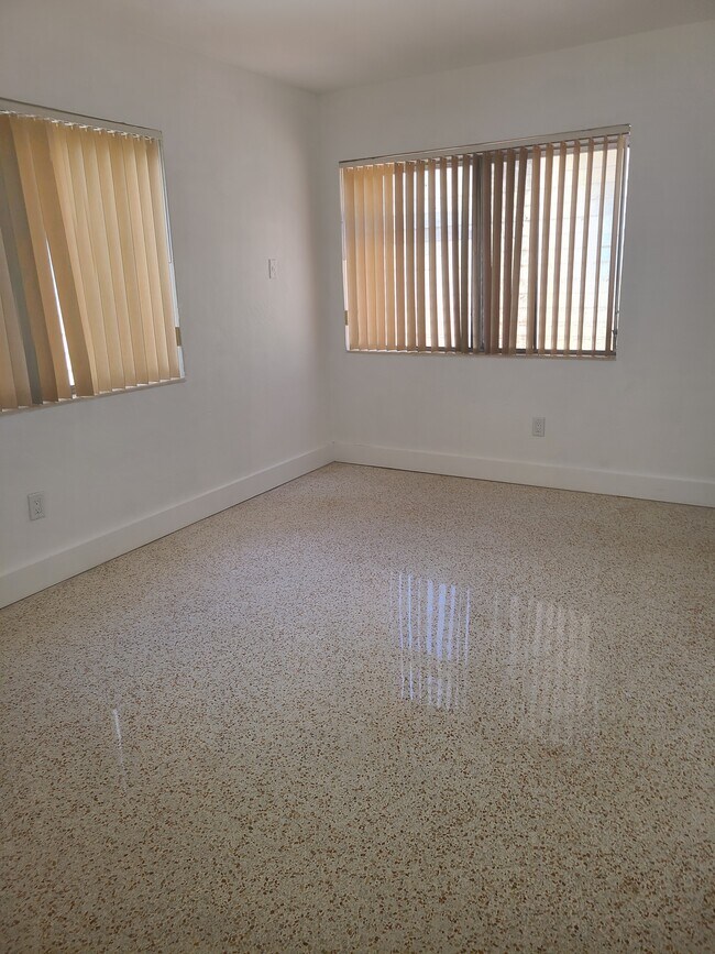 Foto del edificio - 609 Lenox Ave