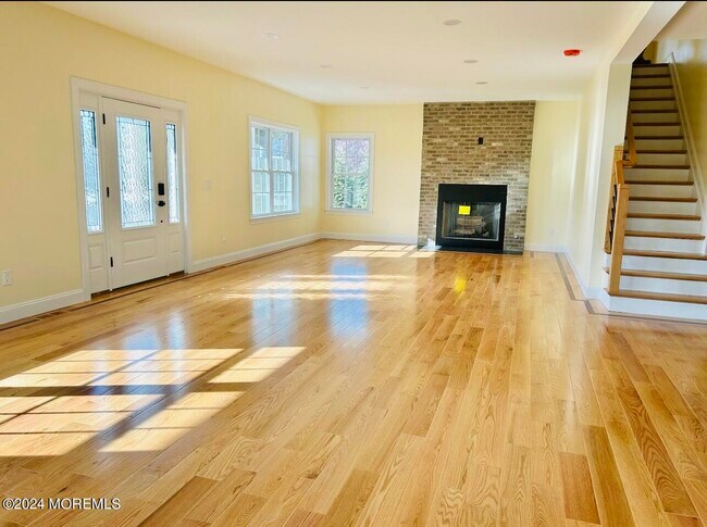 Foto del edificio - 713 Asbury Ave