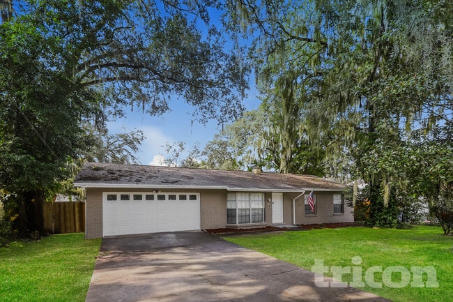 Building Photo - 311 E Windhorst Rd