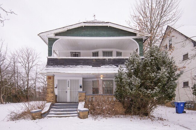 Foto del edificio - 3584 E 151st St