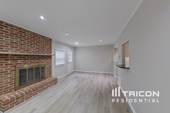 Building Photo - 22 Beaver Hill Rd