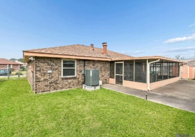 Foto del edificio - 1501 Somerset Pl