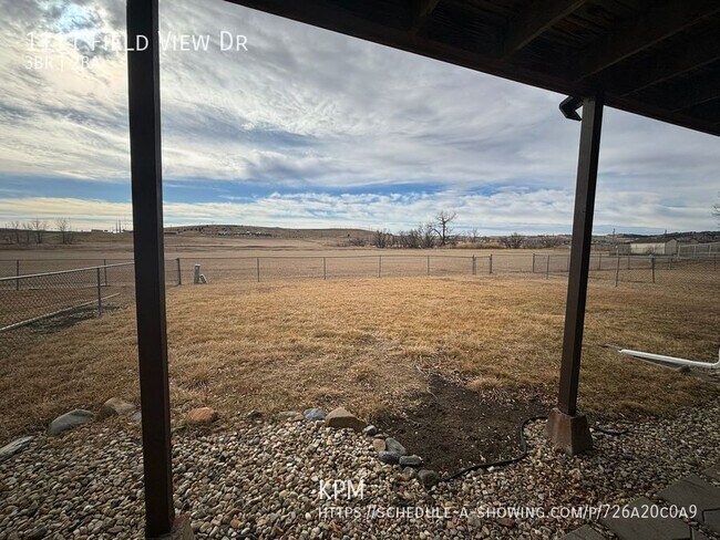 Foto del edificio - 1111 Field View Dr