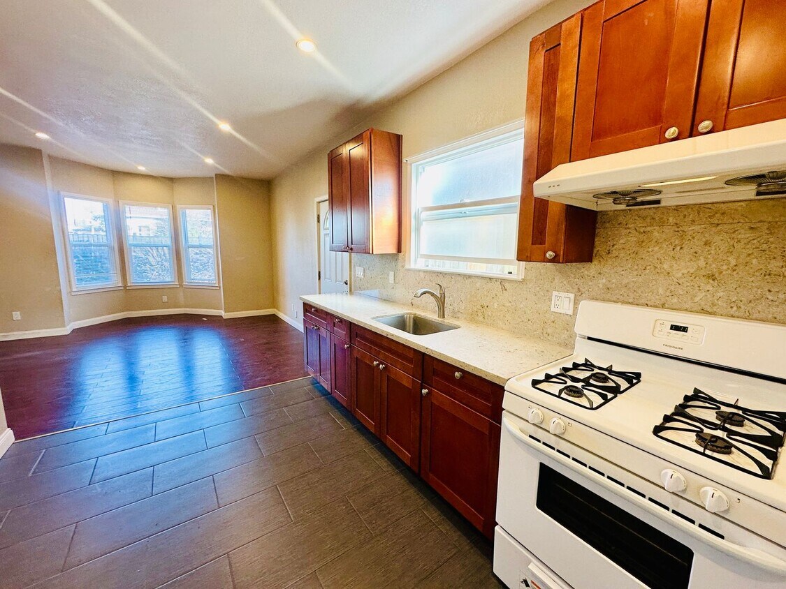 59th Triplex - 59th Triplex