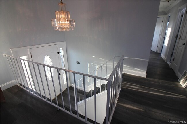 Building Photo - 26 Circle Dr