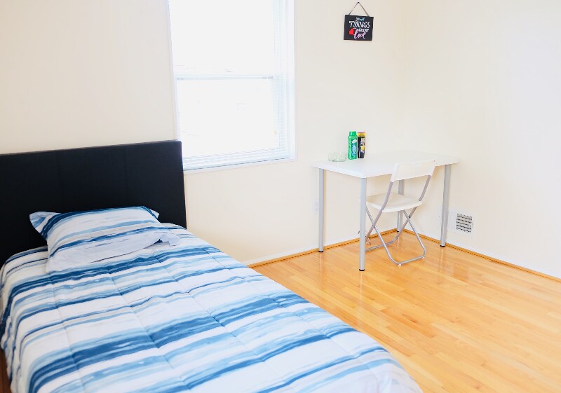 Photo - 7602 Cosgrove Pl (Springfield, VA)