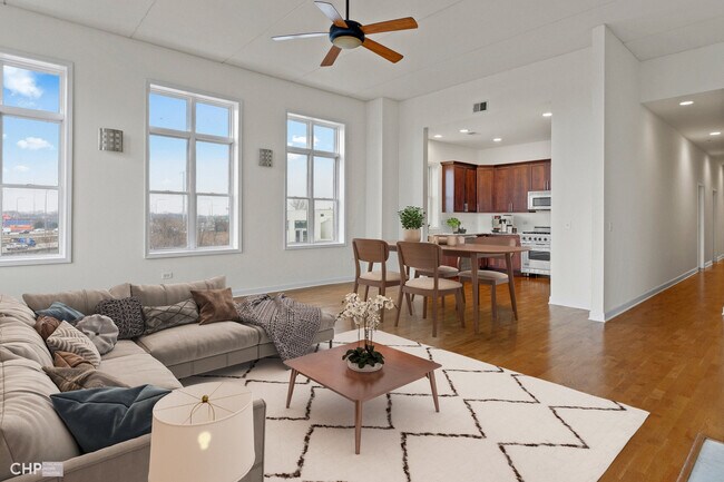 Foto del edificio - 2622 W Diversey Ave