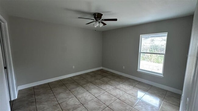 Foto del edificio - 164 Julie Ln