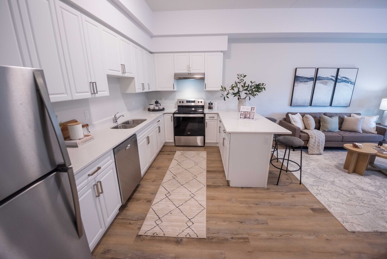 Photo principale - 805 Southdale Rd W