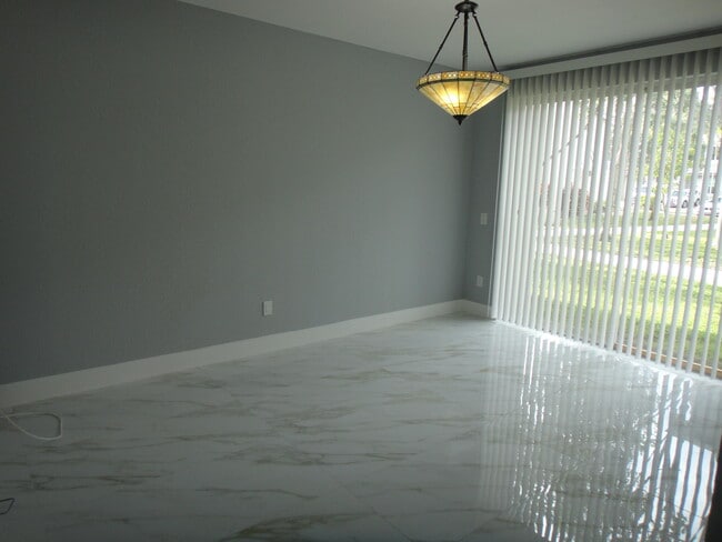 Foto del edificio - 2310 Shoma Ln