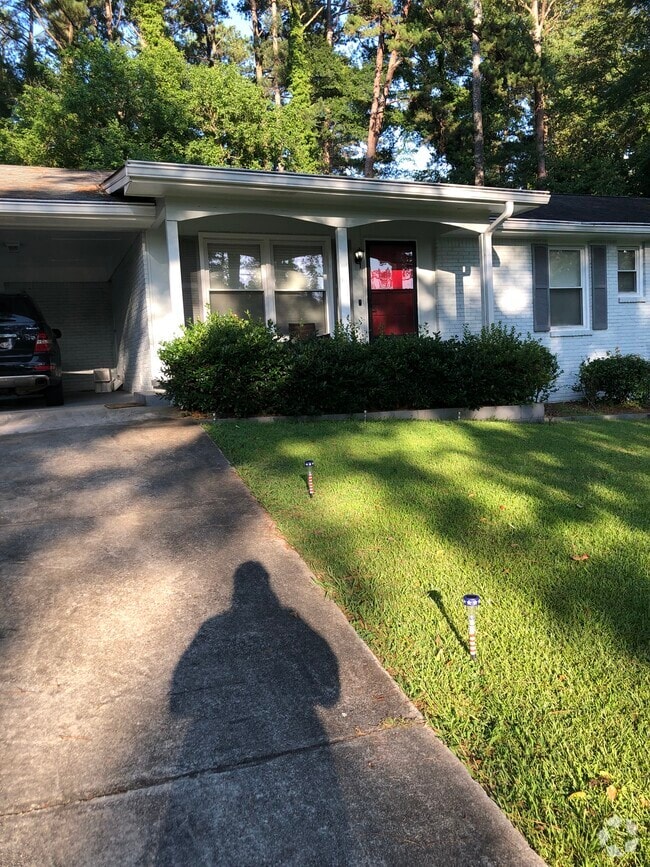 Building Photo - 2876 Cohassett Ln