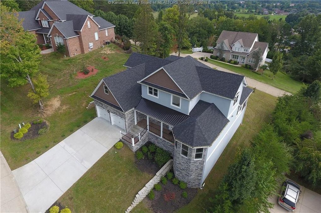 1026 Crestmont Rd, Hurricane, WV 25526 House Rental in Hurricane, WV