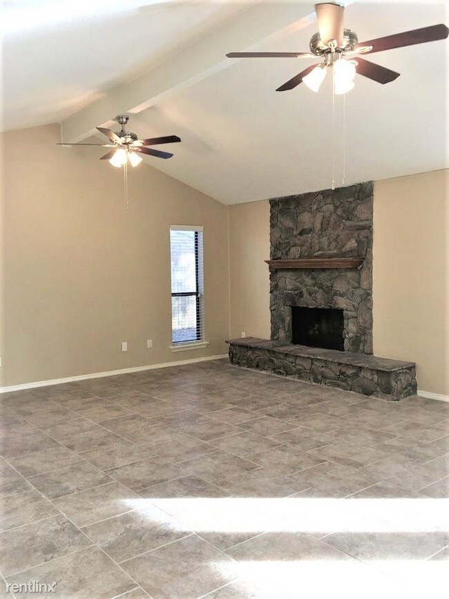 Building Photo - 4 br, 2 bath House - 422 Roundtop Blvd