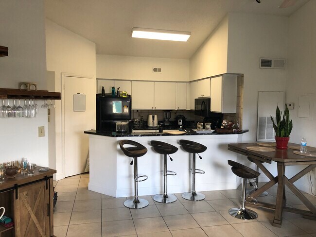 2445 SW 18th Terrace Unit 9 - 4