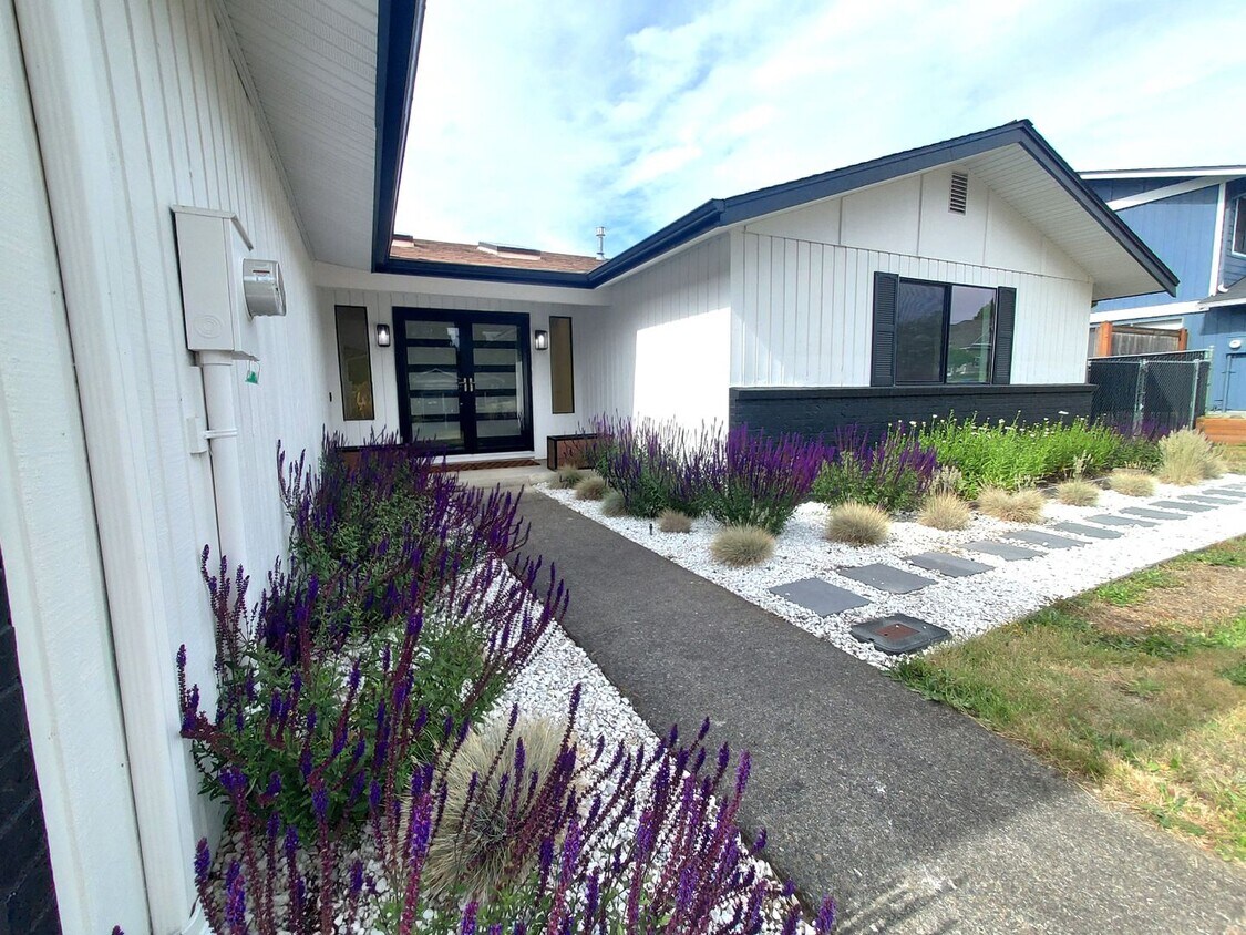 Primary Photo - Charming and One of a Kind Three Bedroom