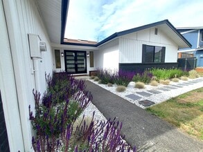 Building Photo - 10405 100th St SW