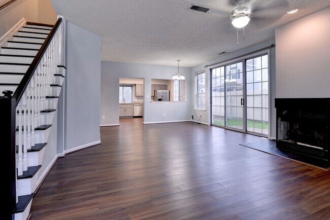 Foto del edificio - Updated Kiln Creek Home