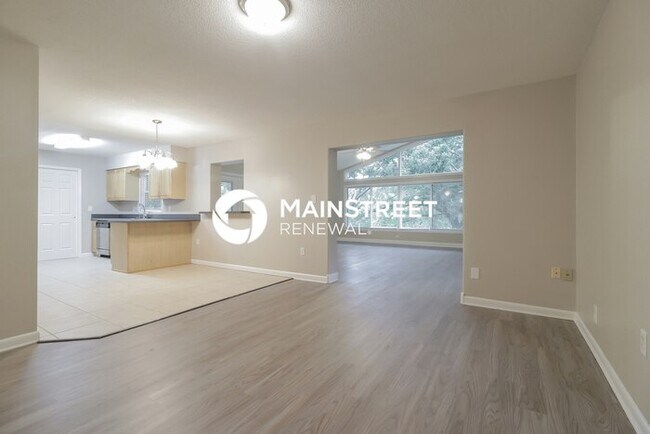 Building Photo - 4 Bedroom Pet-Friendly Home in Ocoee, FL with Main Street Renewal
