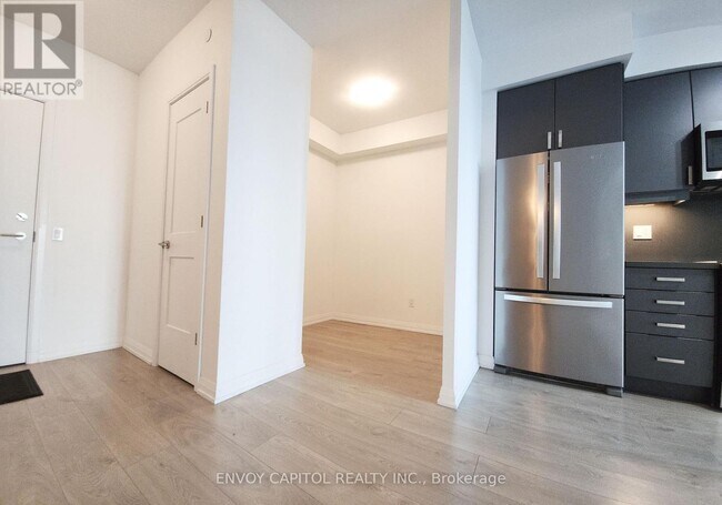 Photo du bâtiment - 7895 Jane St