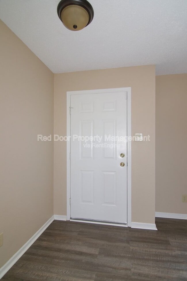 Building Photo - 76 Snowflake Cir