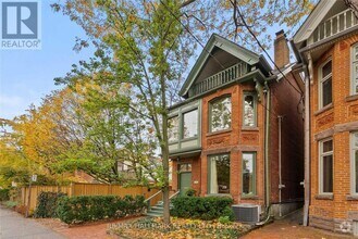 Building Photo - 356 Sackville St
