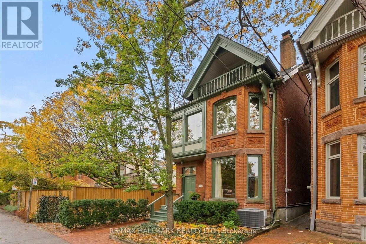 Primary Photo - 356 Sackville St