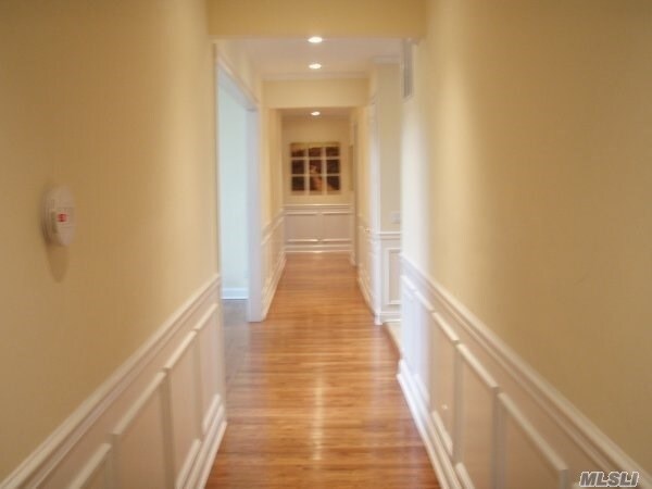 Foto del edificio - 126 Old Field Rd