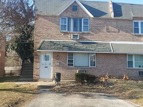 Building Photo - 1143 E Sydney St