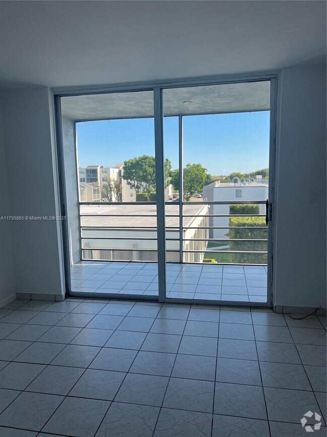 Building Photo - 14170 SW 84th St