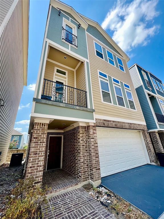 Foto principal - 2115 Bidwell Dr