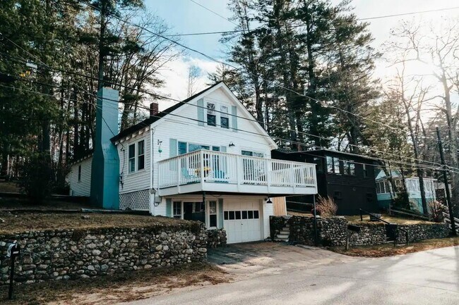 Building Photo - 97 Webster Ave