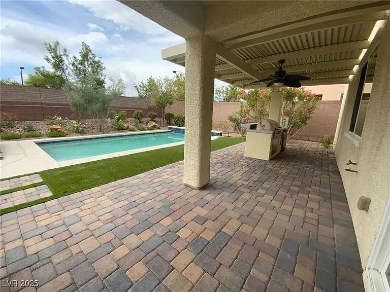 Foto principal - 10331 Northern Hills Ave