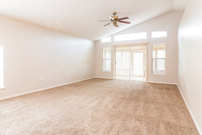 Building Photo - 10103 Richardson Ct