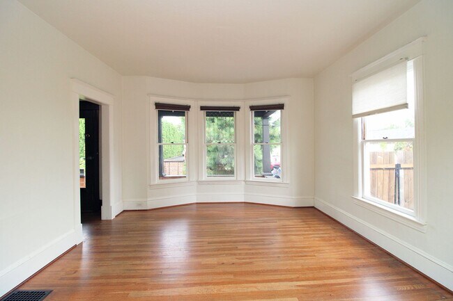 Foto del edificio - 7126 N Lombard St