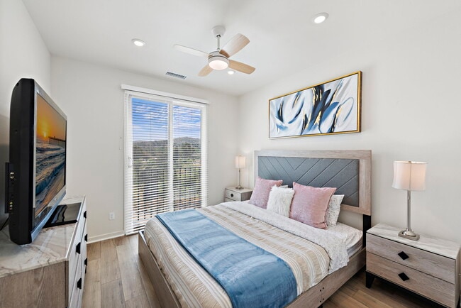 Building Photo - 26966 Via Caminata