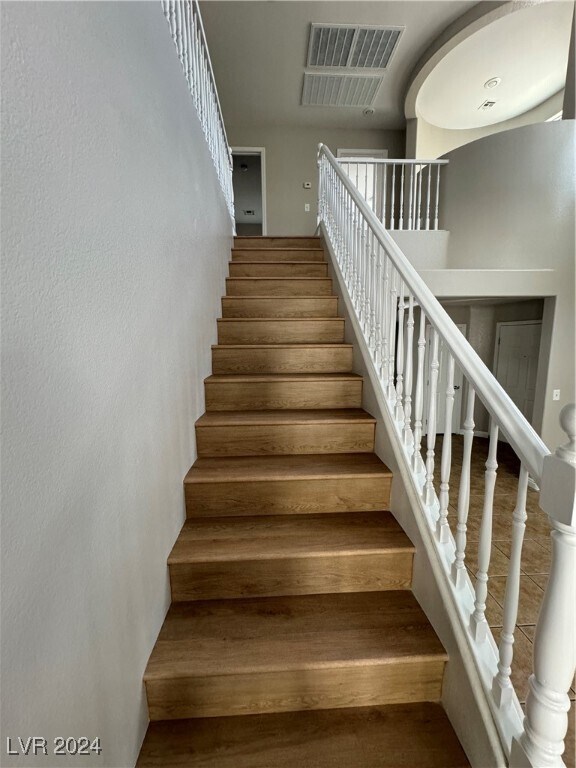 Foto del edificio - 5689 Woods Crossing St