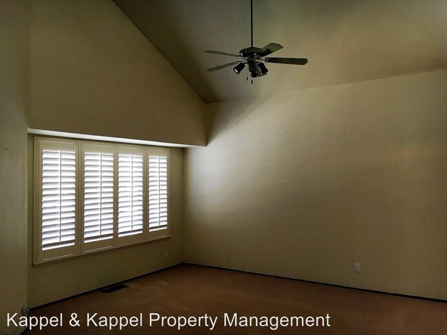 Foto del edificio - 1121 Willow Ln