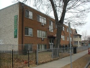 Building Photo - 2726 Bloomington Ave